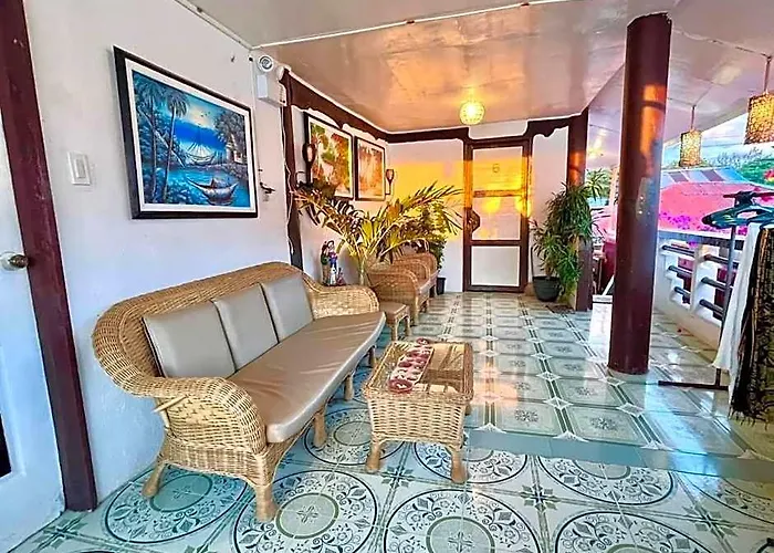 Seaside Malapascua Hotel