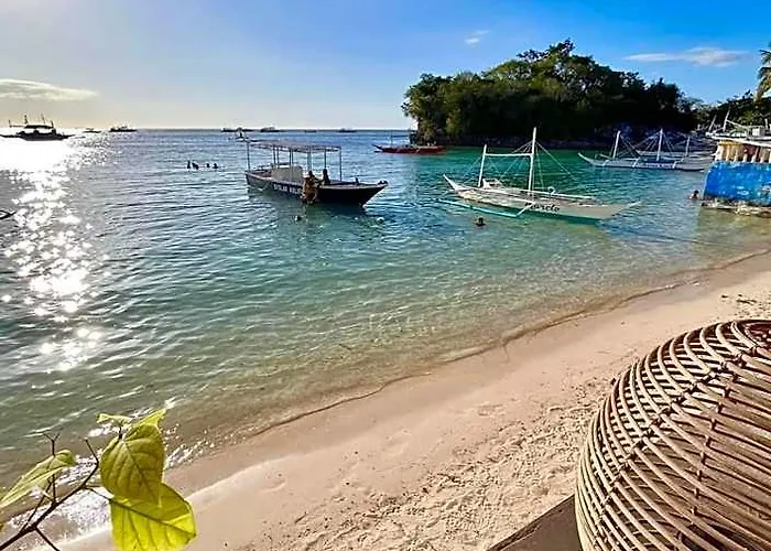 Seaside Malapascua *